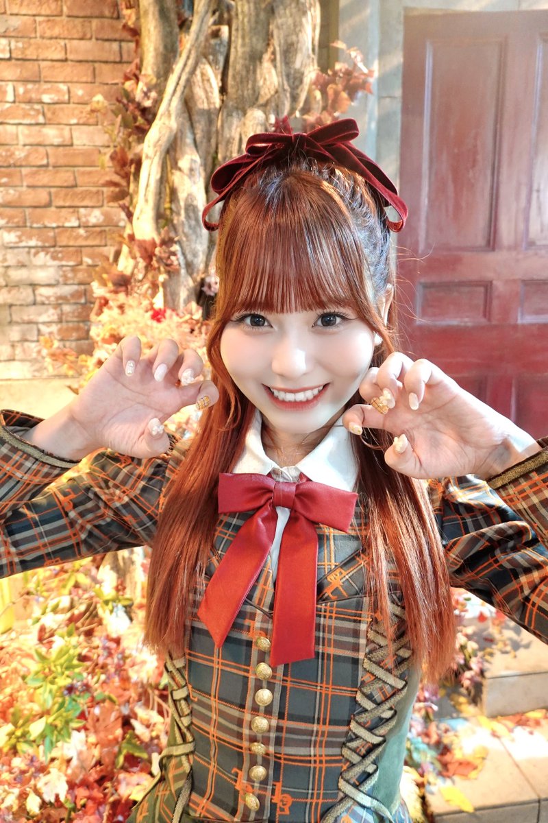 LOVE 19th single 『 ラブソングに襲われる 』 MV公開です