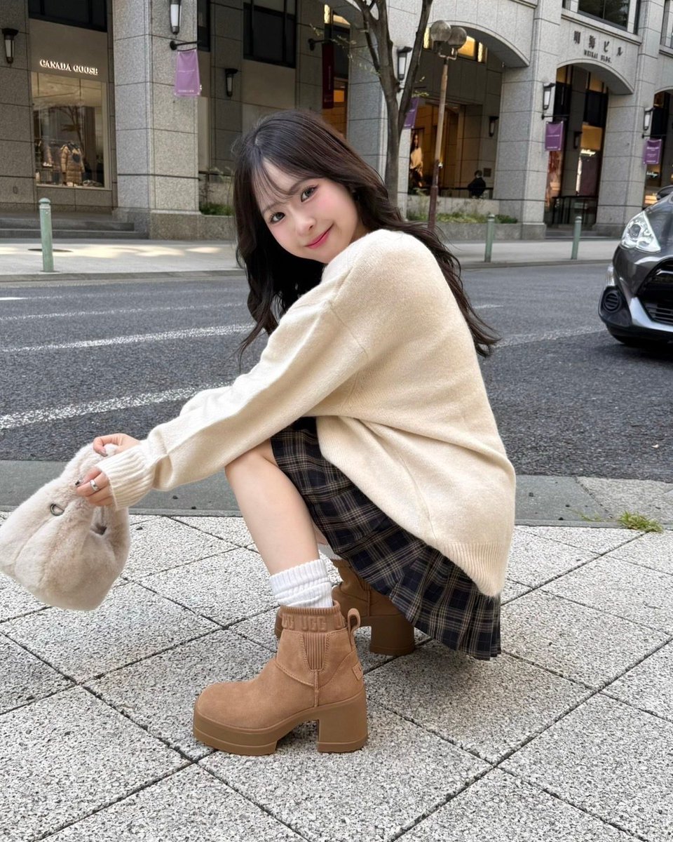 雨の日も履けるUGG®の厚底ブーツ、Moxy Chelsea✨ キレイ目にも