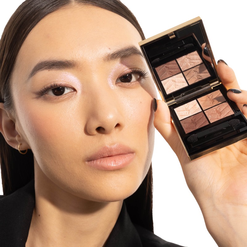 イブサンローラン』クチュールミニクラッチ 025 アイシャドウ 2025