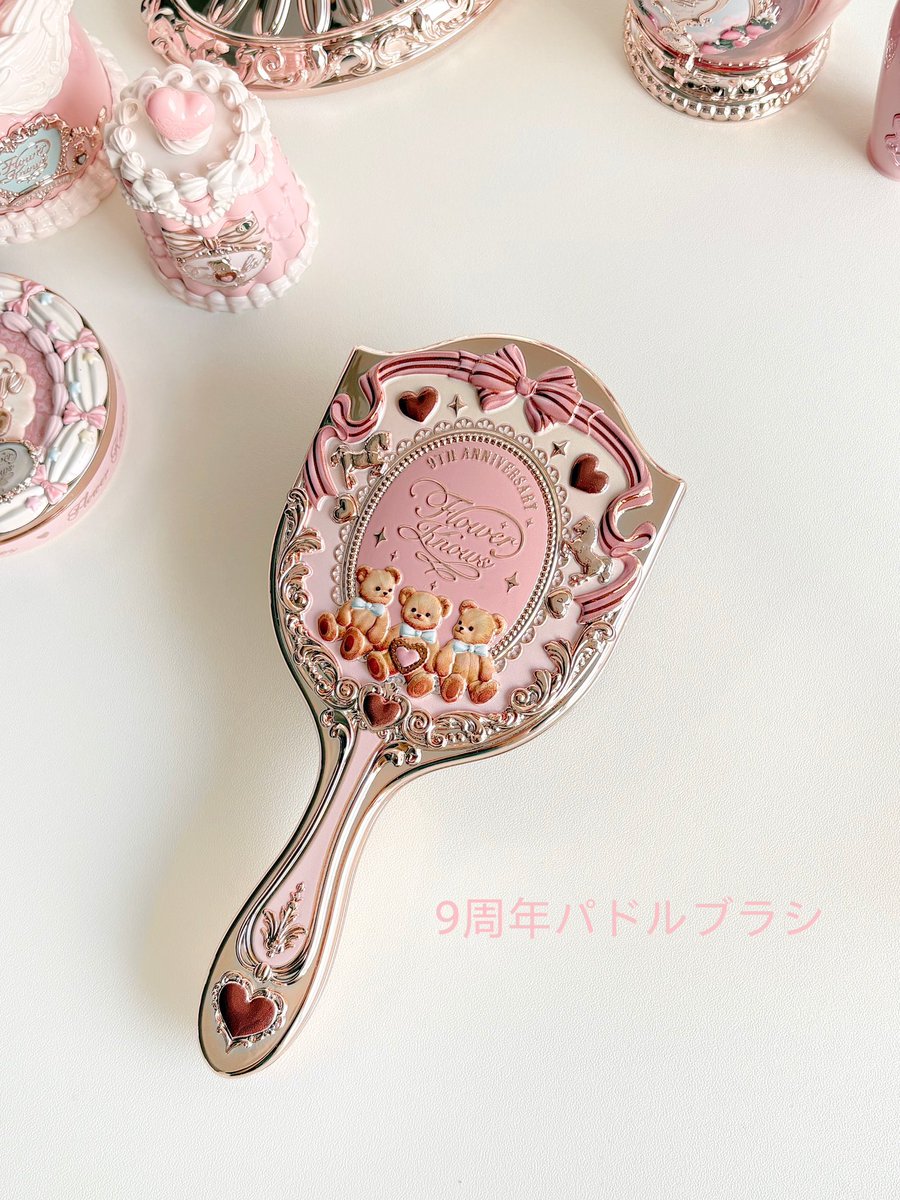 可愛さも実用性もMAXの9周年記念グッズ！🥳 ドレッサーに置くと毎日