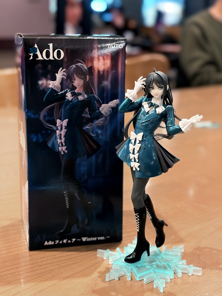 ラウンドワン限定 Ado フィギュア Winter ver. 2個 ラウンドワン限定