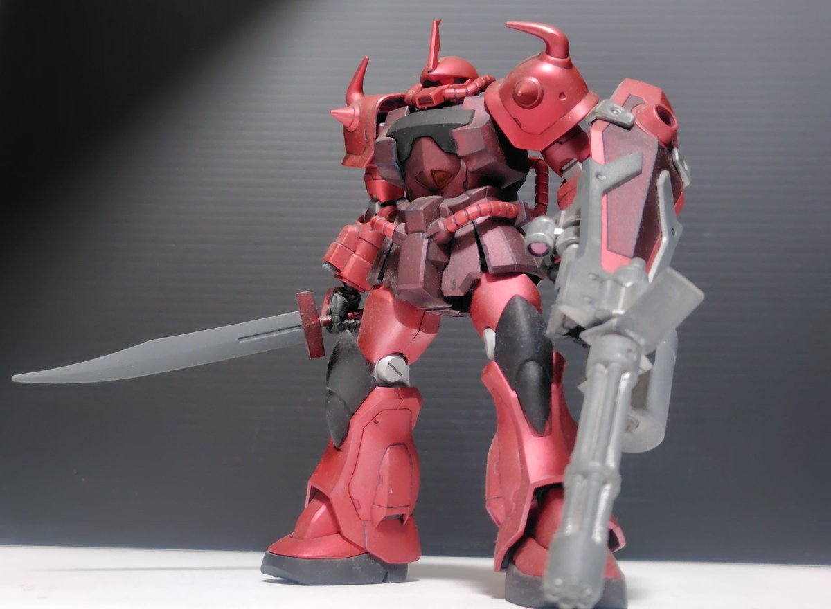 HG1/144ヅダ、グフ シャア専用カラー風塗装作品 HG1/144ヅダ、グフ