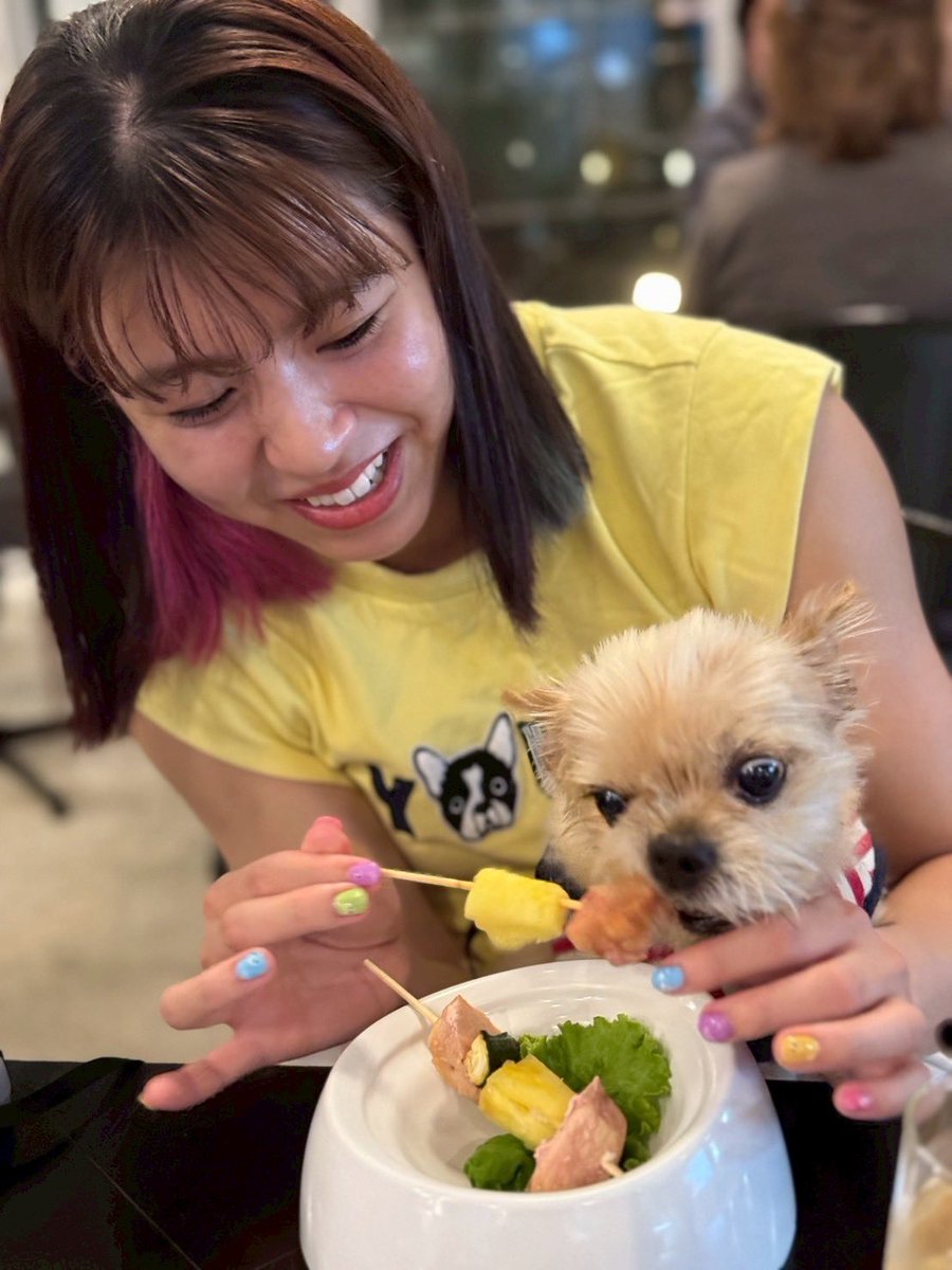 食べ方ワイルドwww