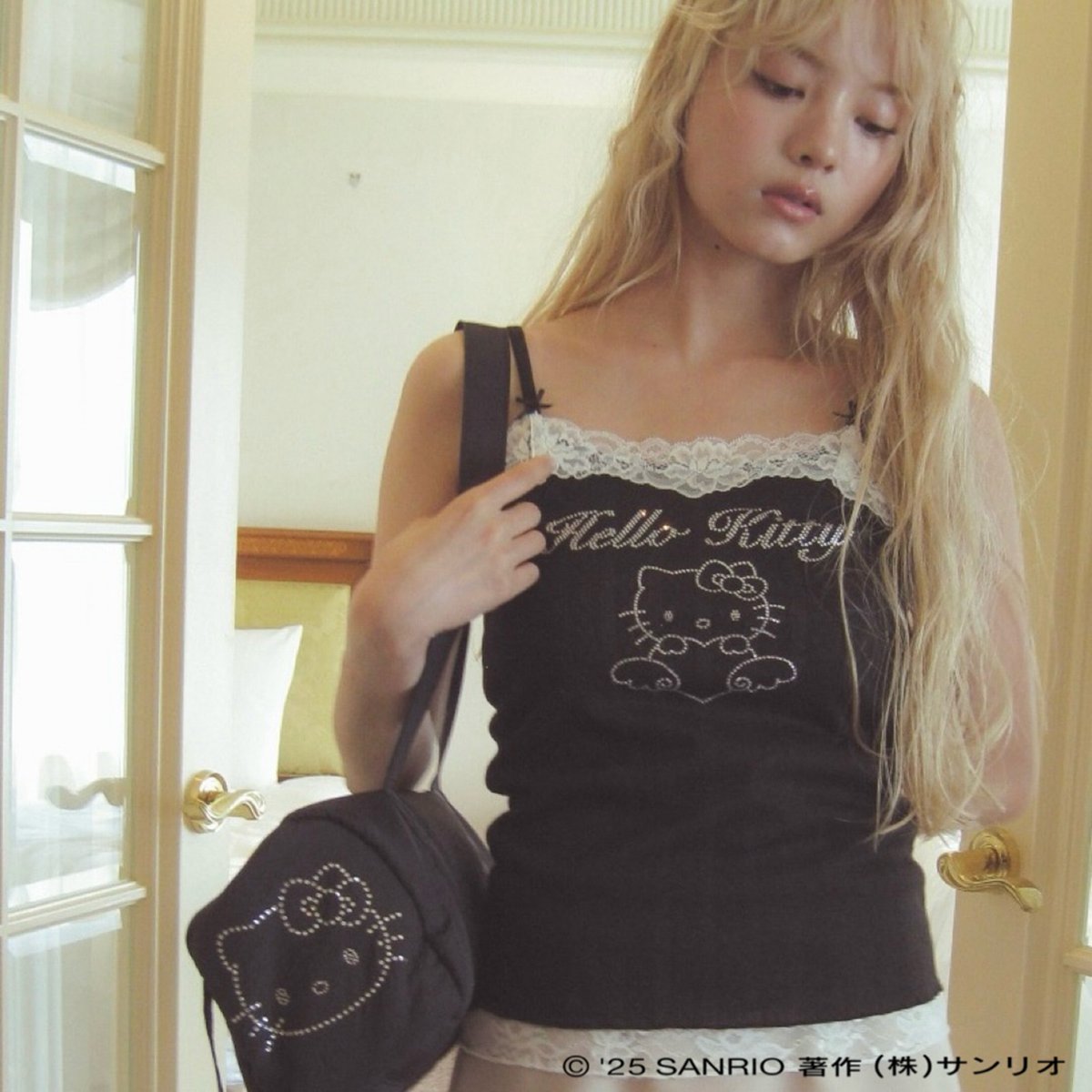 アパレルブランド「PELLICULE（ペリキュール）」とハローキティが初