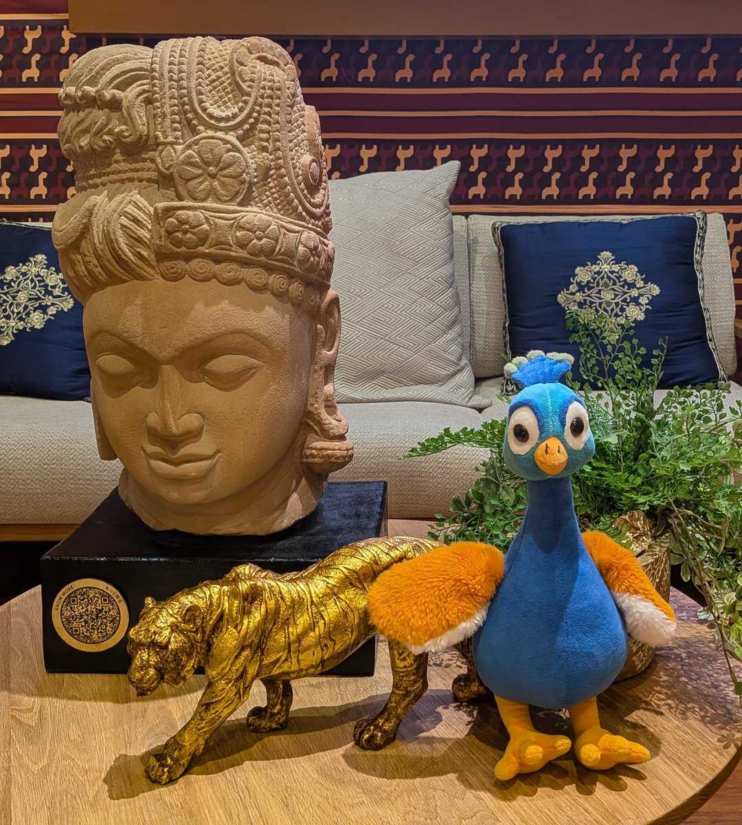 バーラト（インド）館 今日ナショナルデーだそうです💕 マユールちゃん