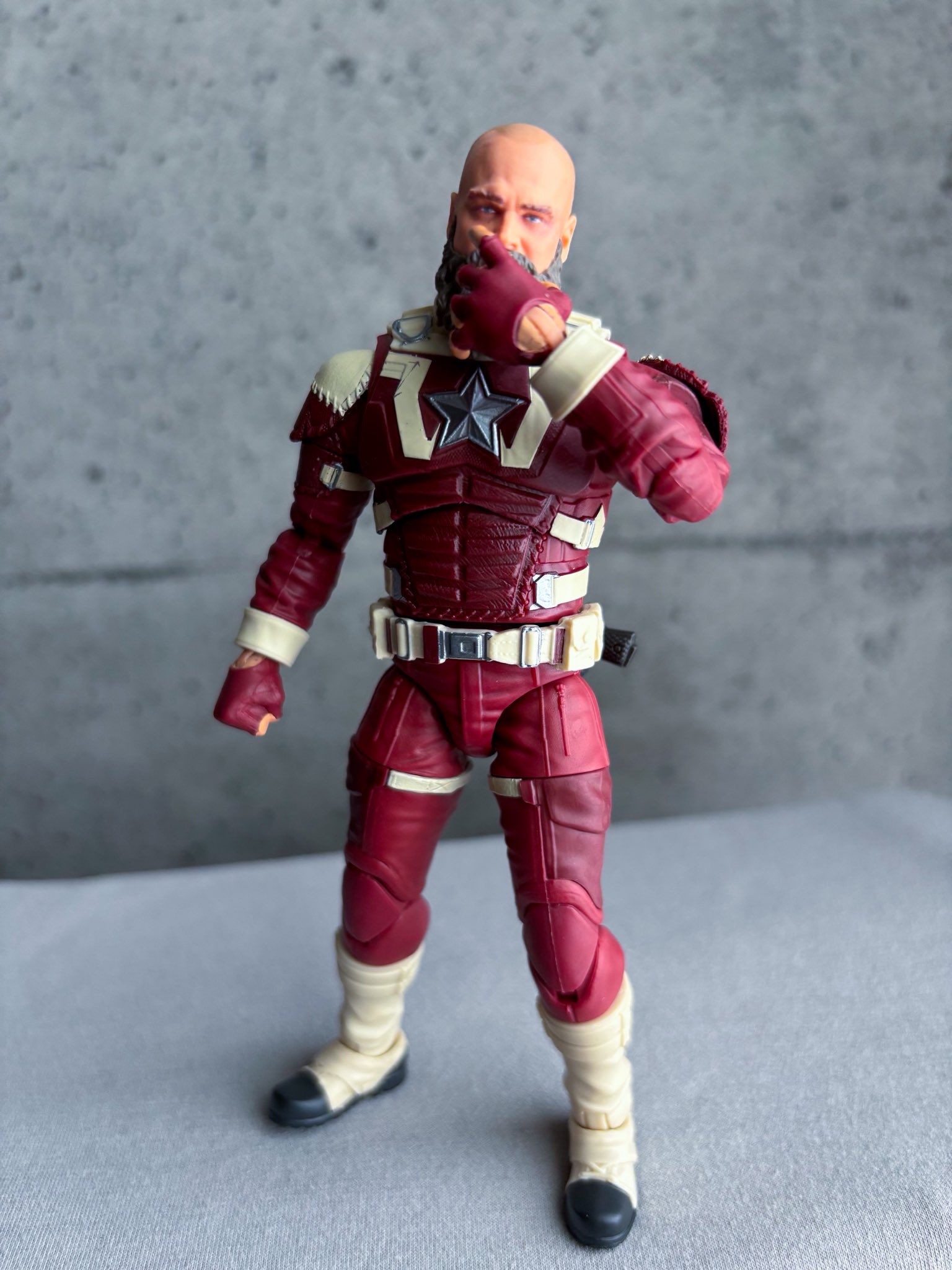 マーベルレジェンド・セントリー&レッドガーディアン ② マーベル