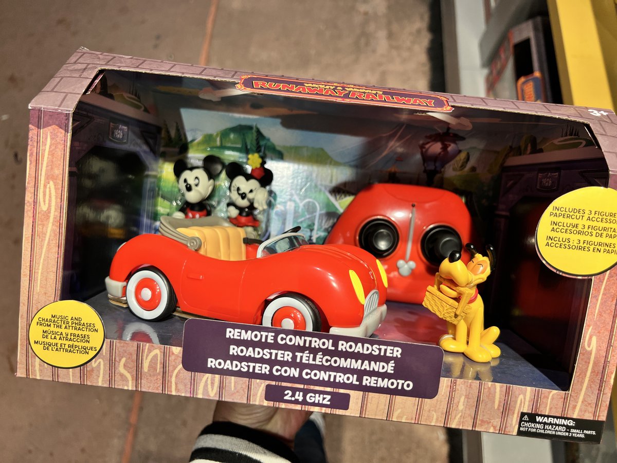 人気アトラクション「ミッキーとミニーのランナウェイ・レイルウェイ