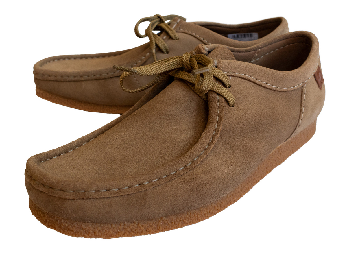 ブログ更新。 クラークス「ワラビー モカシン シェイカーIIラン」徹底