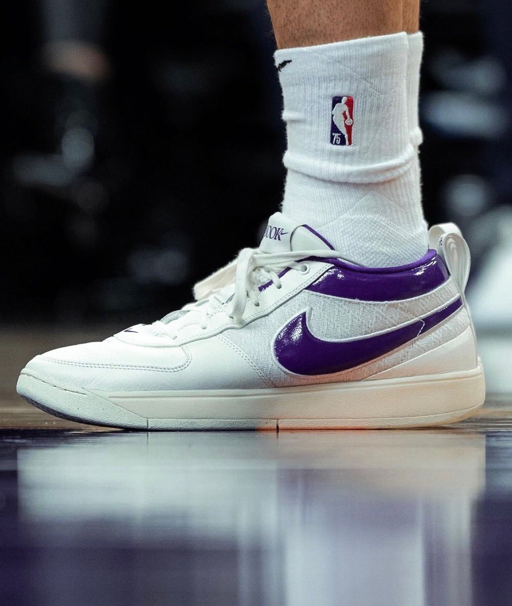 Devin Booker がAJ1の名作カラーウェイにインスパイアされたPEモデル