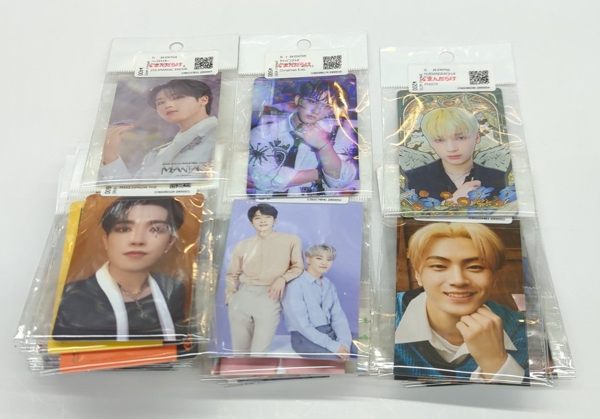 ATEEZ中心にトレカ入荷しています😊 お求め方はぜひご利用下さい