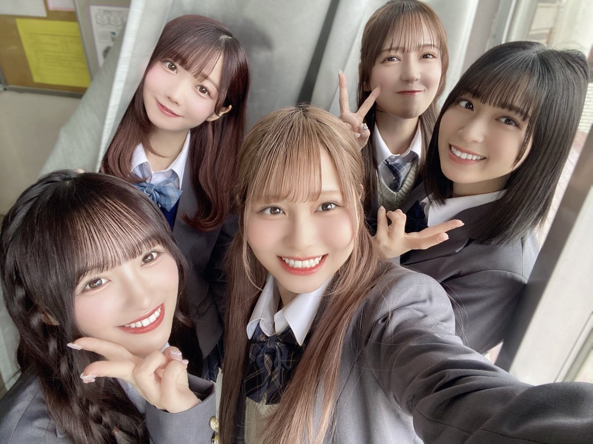 LOVE 16th single c/w 「 君の第3ボタン 」 MVが公開されました