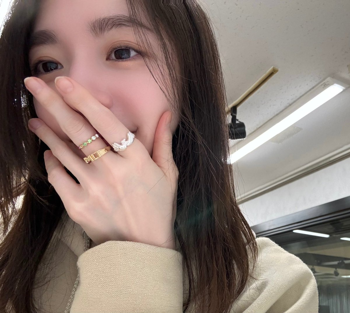 🟢GREEN LIGHTS Rings🟢 じつは少し前からテレビとかでもつけてたの