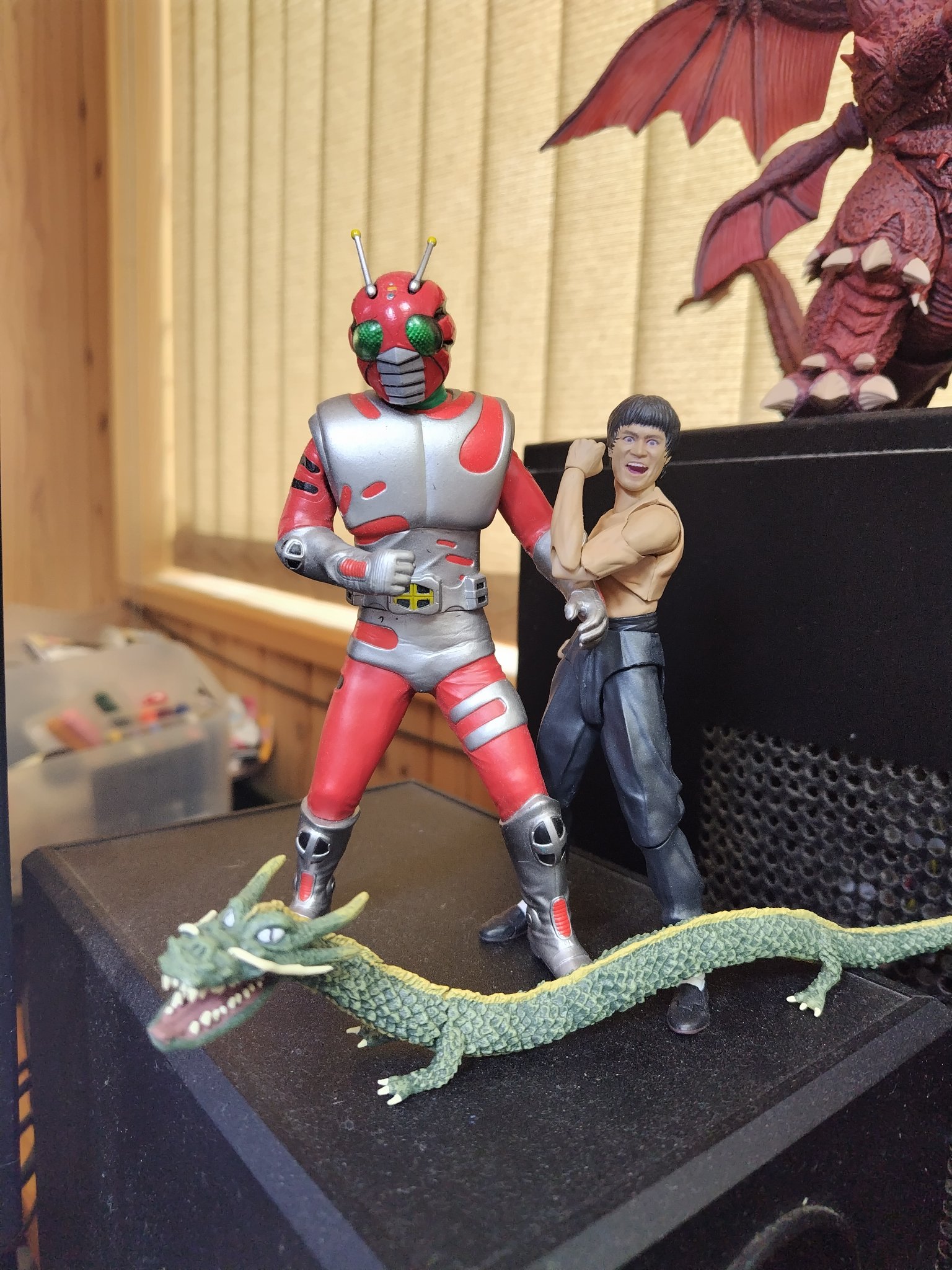 村枝賢一 サイン入り くまモン 仮面ライダー 非売品 村枝賢一 サイン