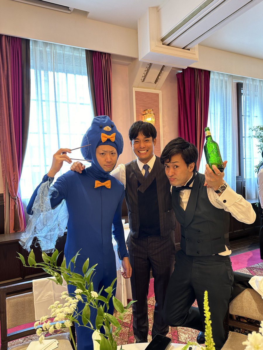 出っ歯おめでとう！ 幸せの青い鳥が たまたま挙式で隣にいて この後の