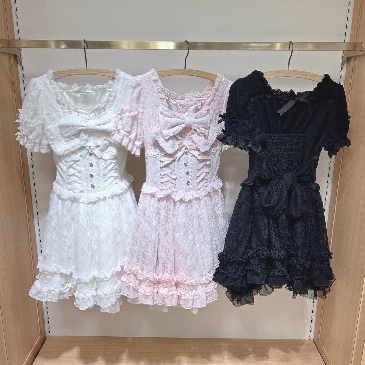 ❤︎ 𝐋𝐈𝐙 𝐋𝐈𝐒𝐀 近鉄Pass'e店 ❤︎ #ダブルレースアップリボン