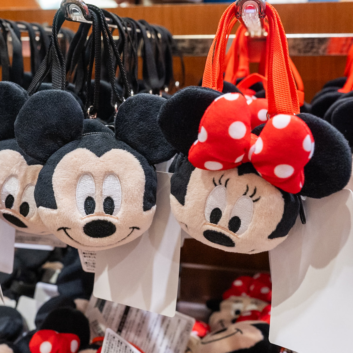 ミッキー、ミニーのお顔型！ 東京ディズニーリゾート 新作ストラップ