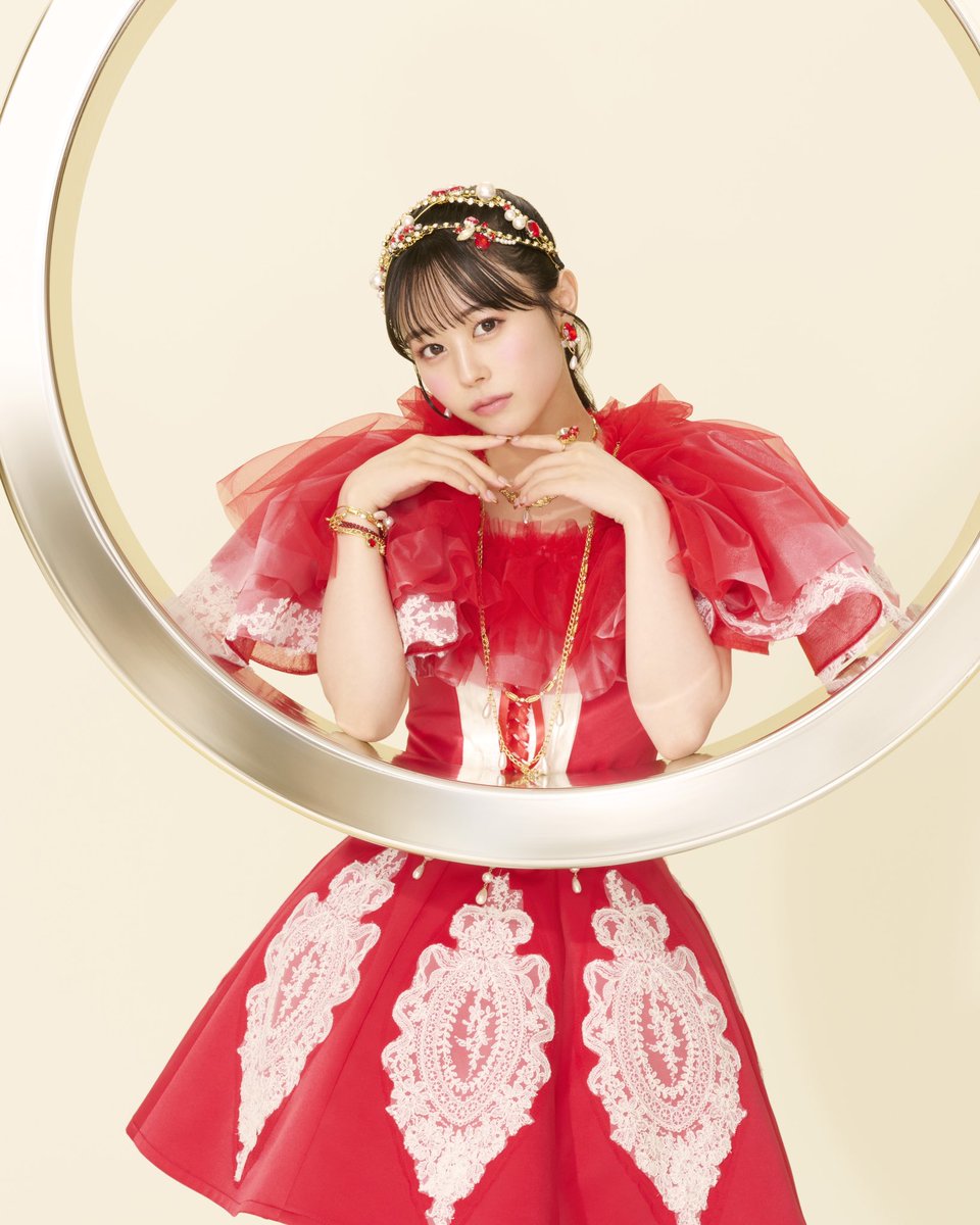 様々な佐野愛花❤️》 ❤️佐野愛花(赤) @aika_cs1126 出身：東京都