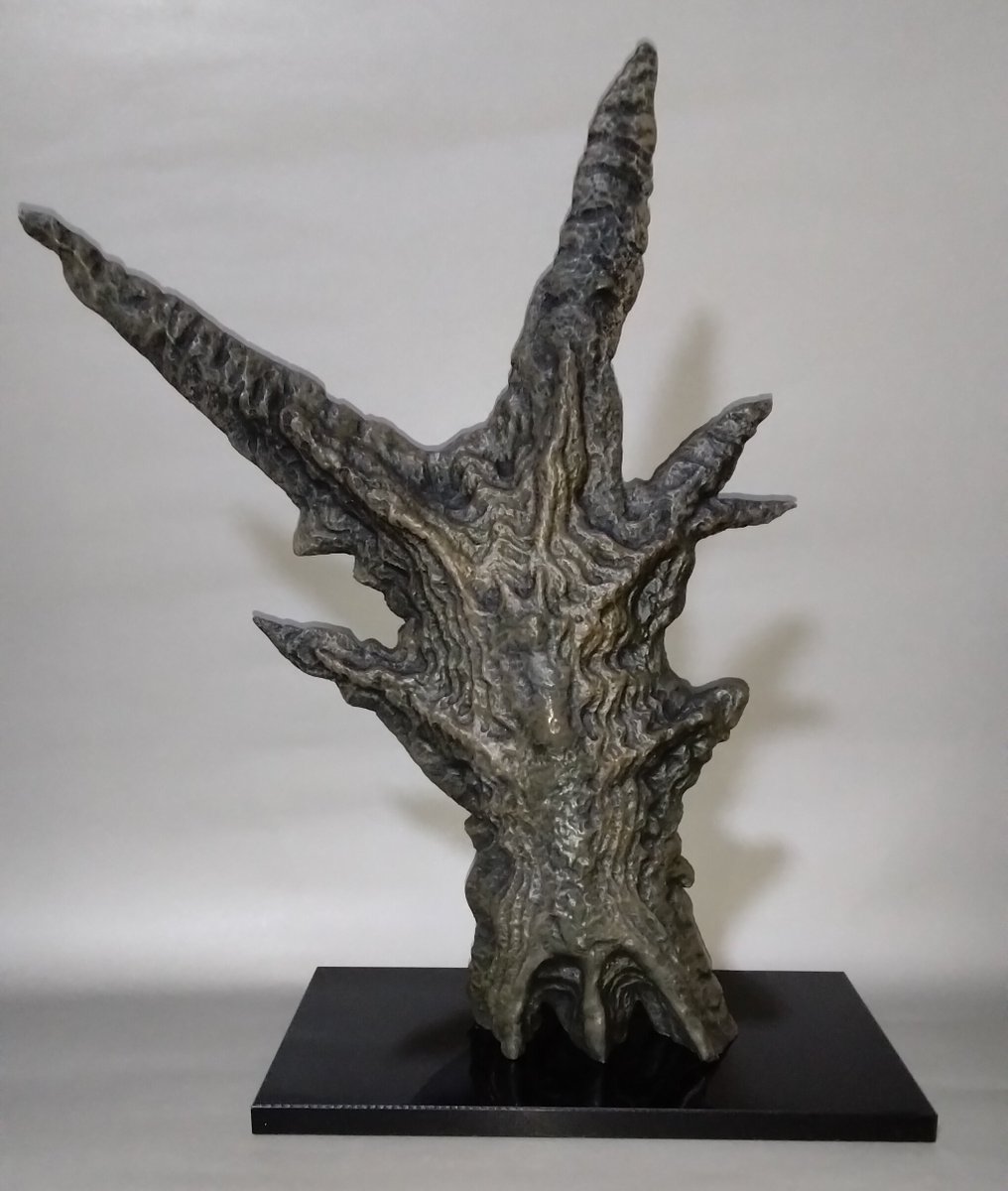 本日、ニジゲンノモリで抽選販売されていた『ゴジラ-1.0 背びれ』が