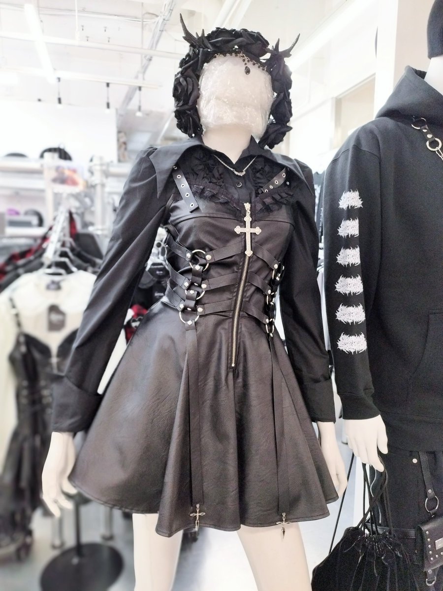 lMVAL レザーワンピース