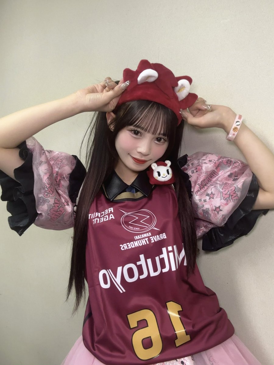 実は16マンとして以前世界を救った 過去がありこの数字にしました🌏(^⤙^)