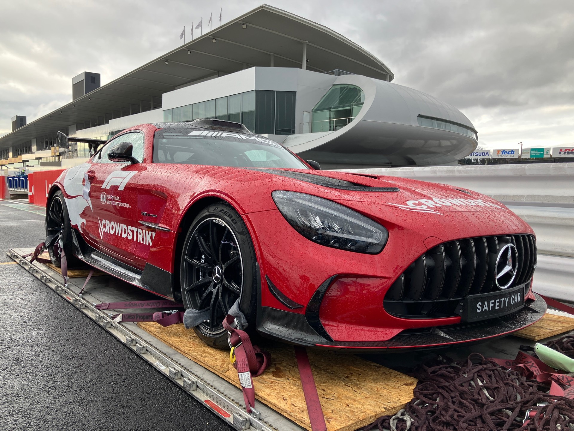 2025 鈴鹿 AMG PETRONAS F1サーキットペーパーウエイト 2025 鈴鹿 AMG