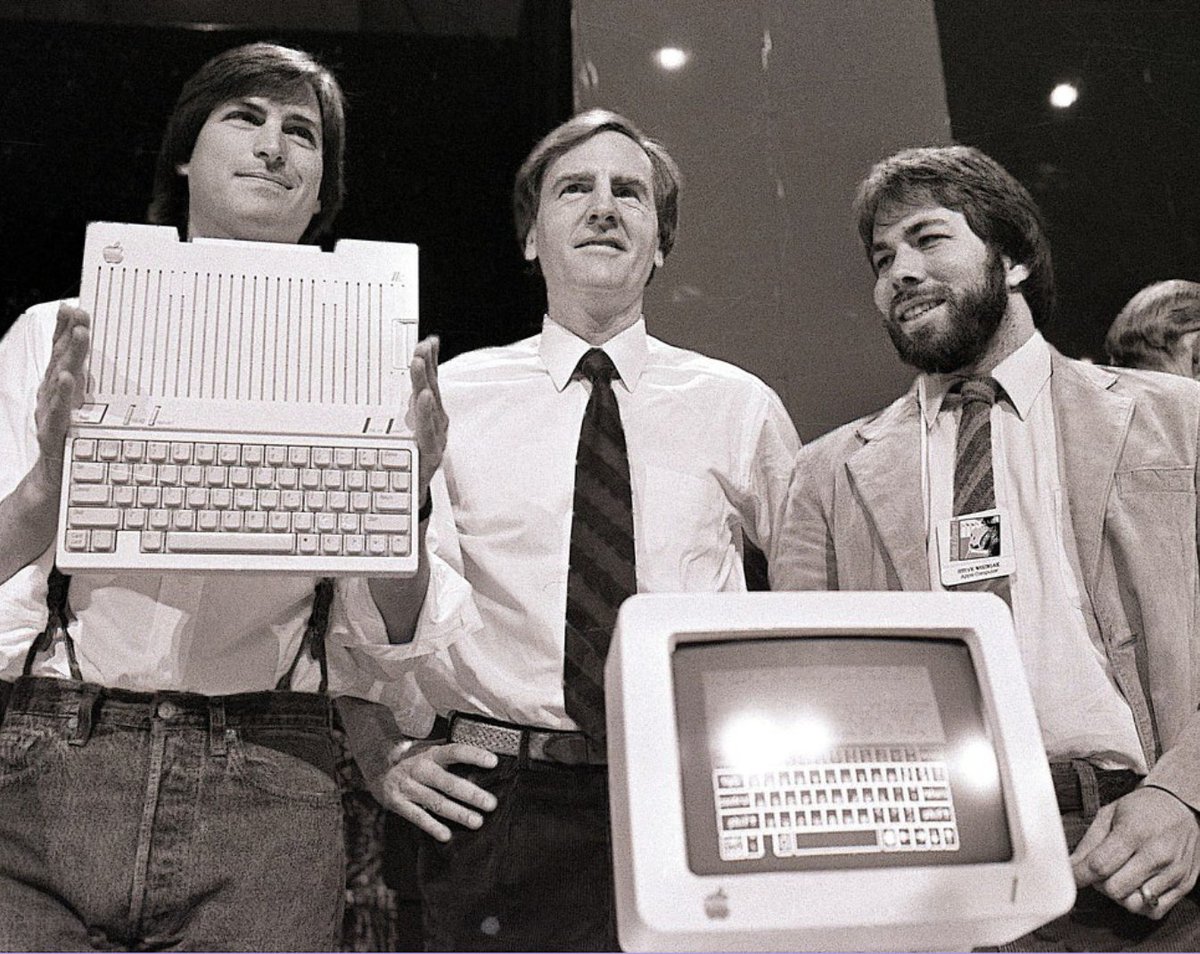 コンピュータ・IT The History of Jobs & Apple 1976~20XX