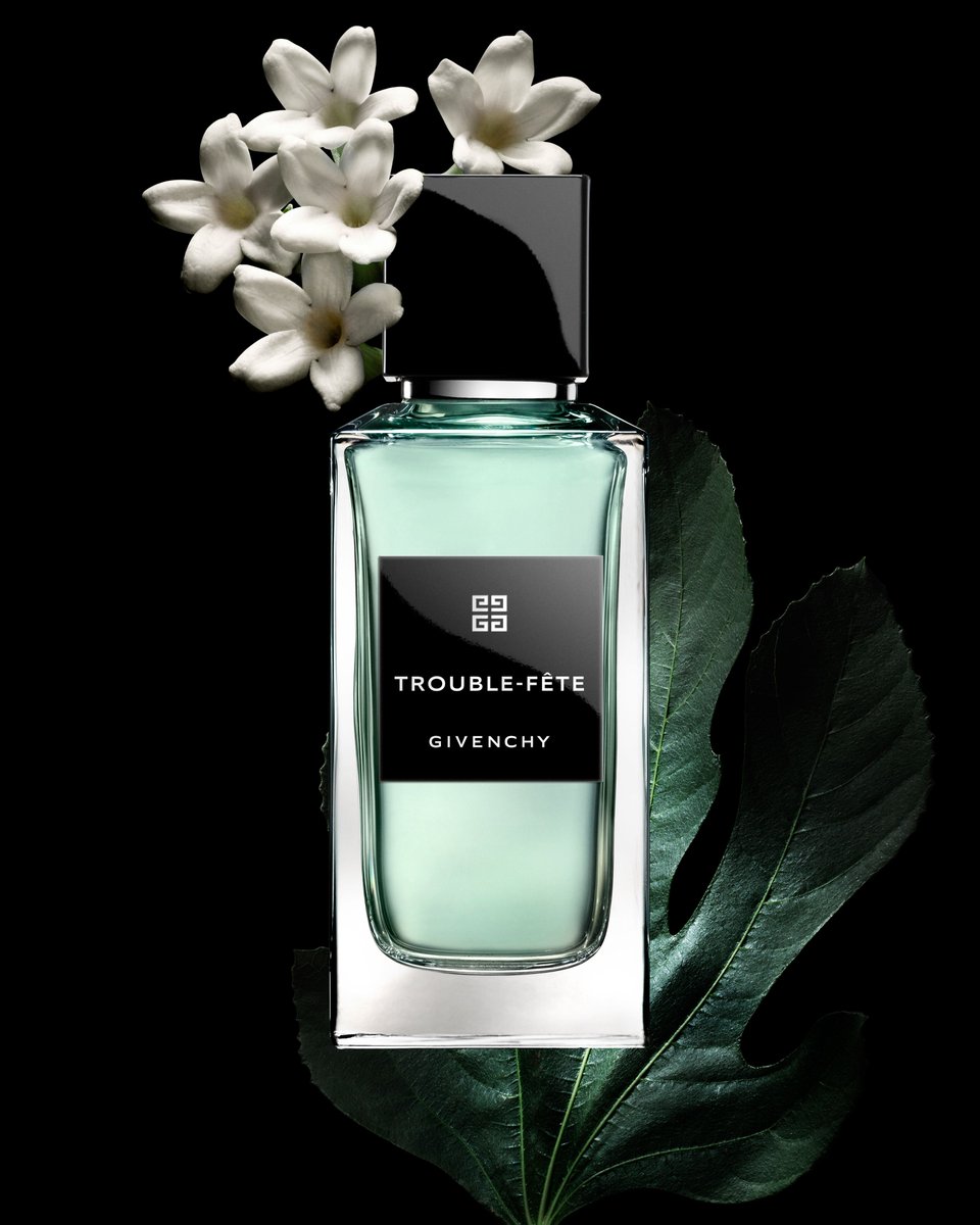 ド ジバンシイ トロブル フェット」 フレッシュで甘酸っぱい