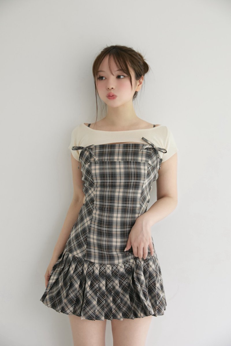 Karen check mini dress color beige size s/m ¥17600-tax in gray