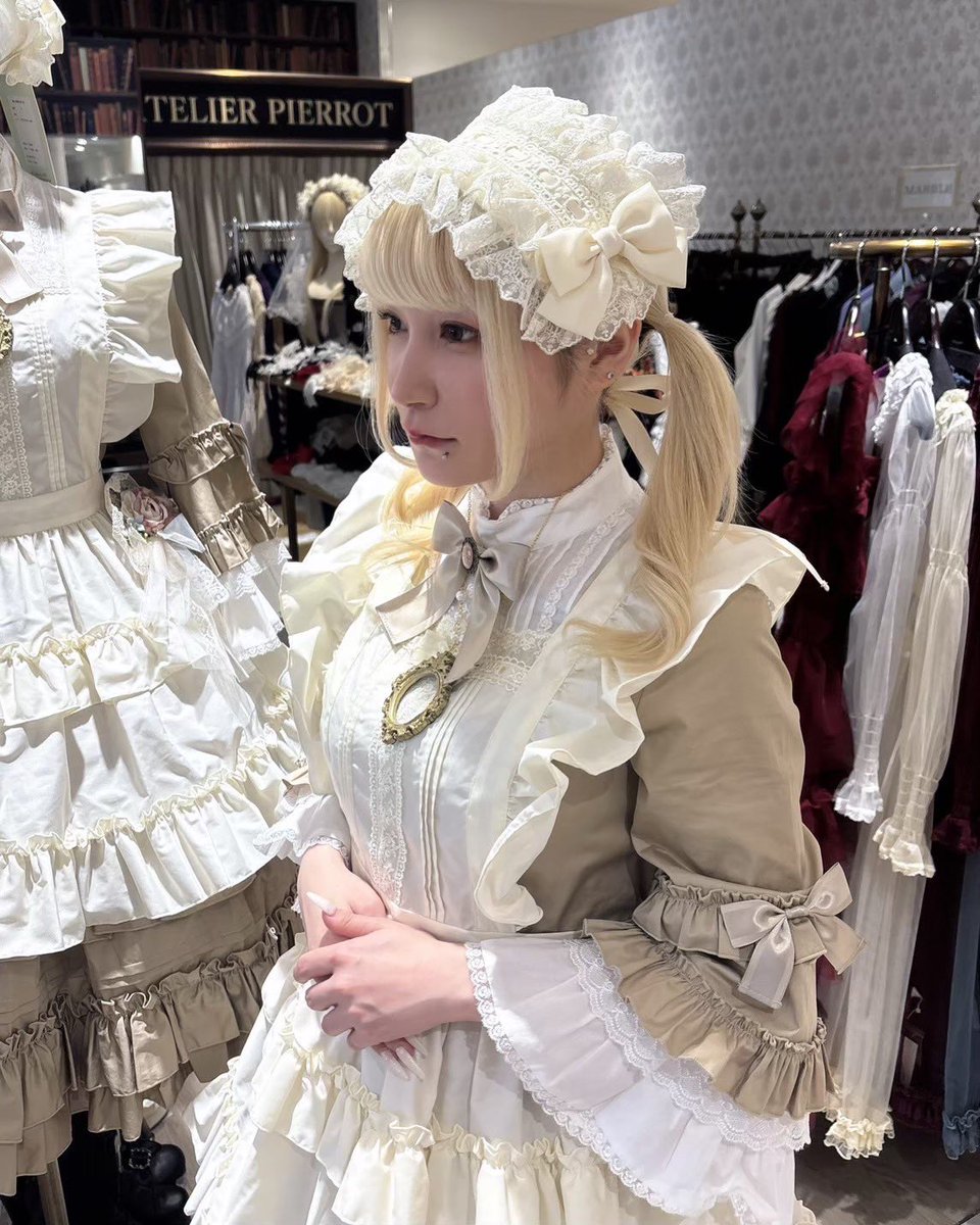 💐Pina Sweetcollection💐 おすすめアイテム ティアードフリルエプロン