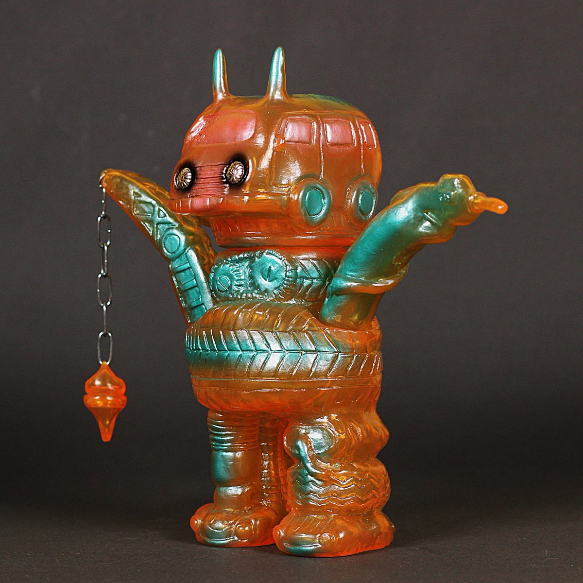 RAMPAGE TOYS の レトロ怪獣シリーズ バナゴン (約23cm) クリア