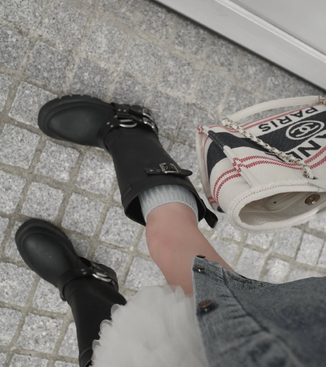 雨じゃない日も履けるレインブーツ。完全防水なのに可愛すぎるし、長