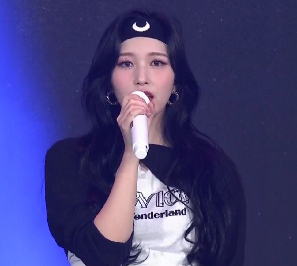 MINA ♡ #미나 ♡ #ミナ ♡ @JYPETWICE 🐧