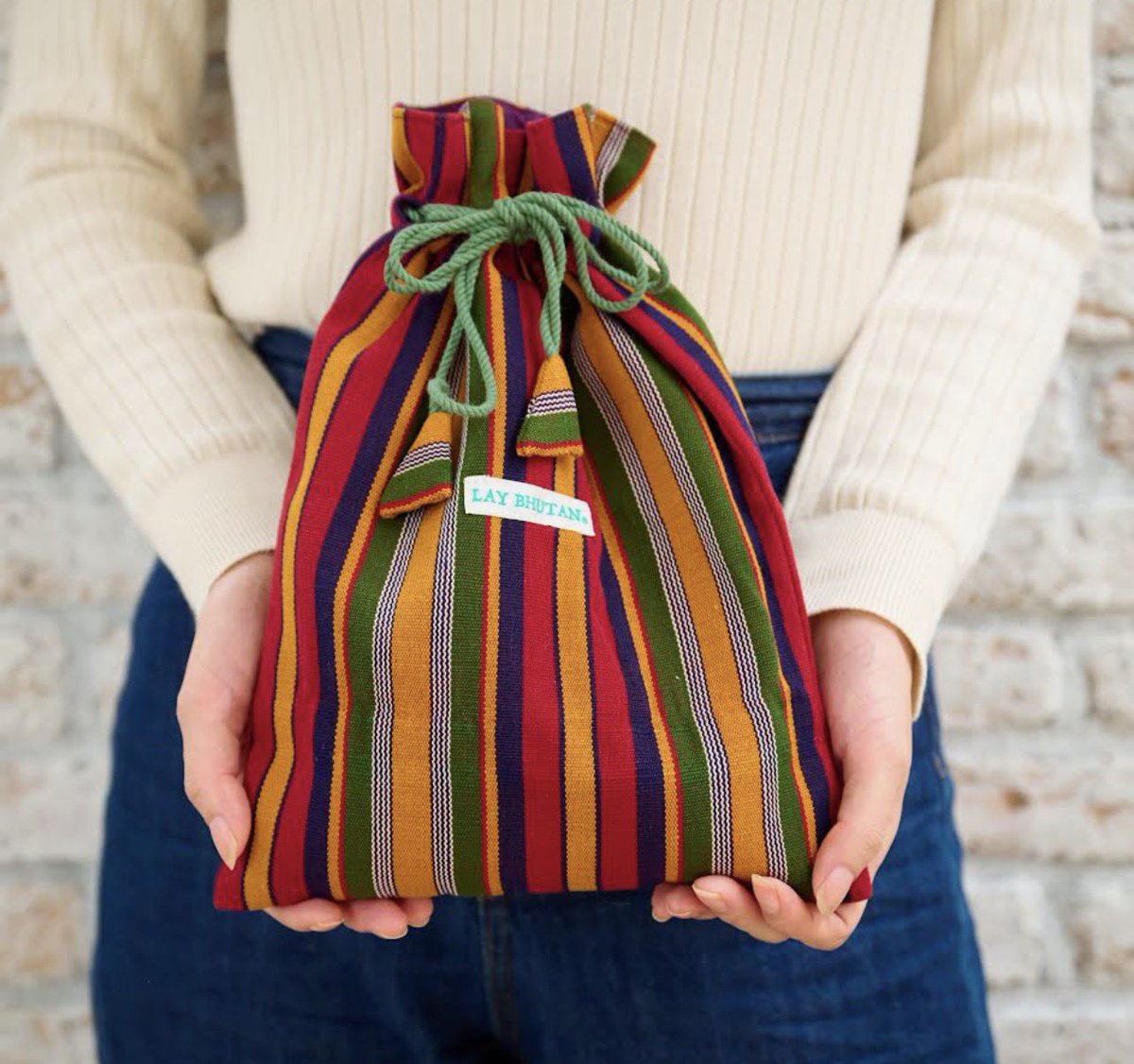 オンラインでこういう写真を見た。これは、僕が昔、フィリピンの山岳州