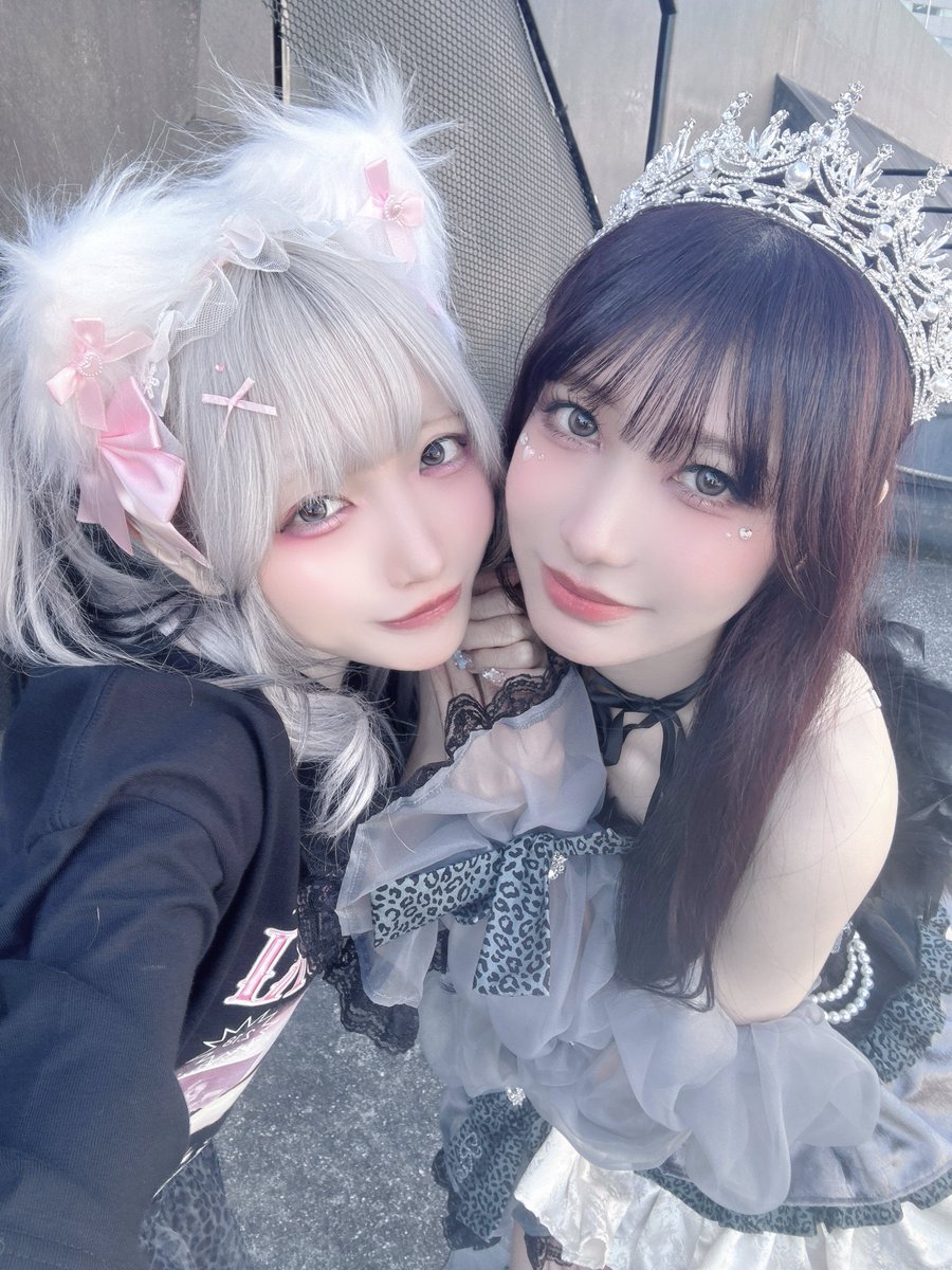 🧡🤍 𝚕𝚘𝚟𝚎