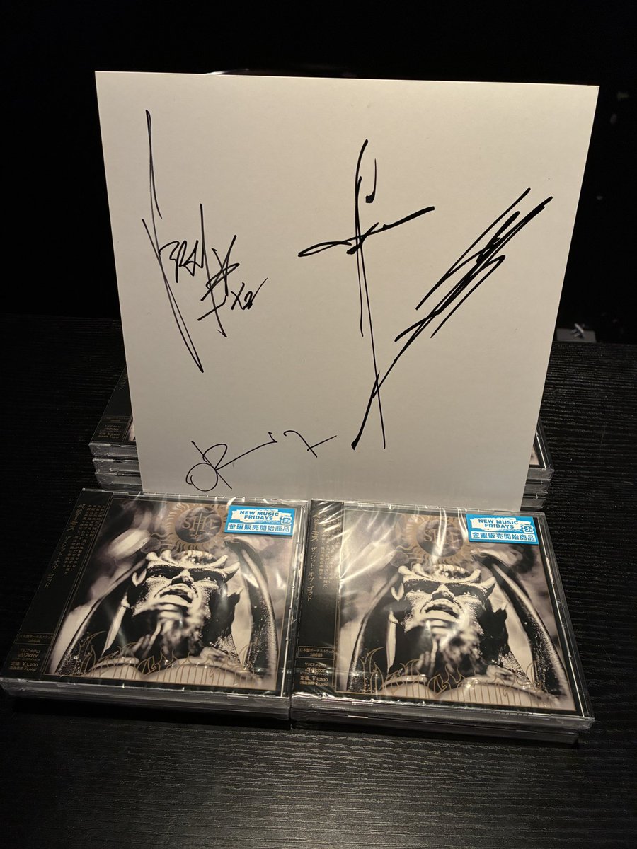 会場で #Behemoth の最新アルバム『The Shit Ov God』をお買い上げで