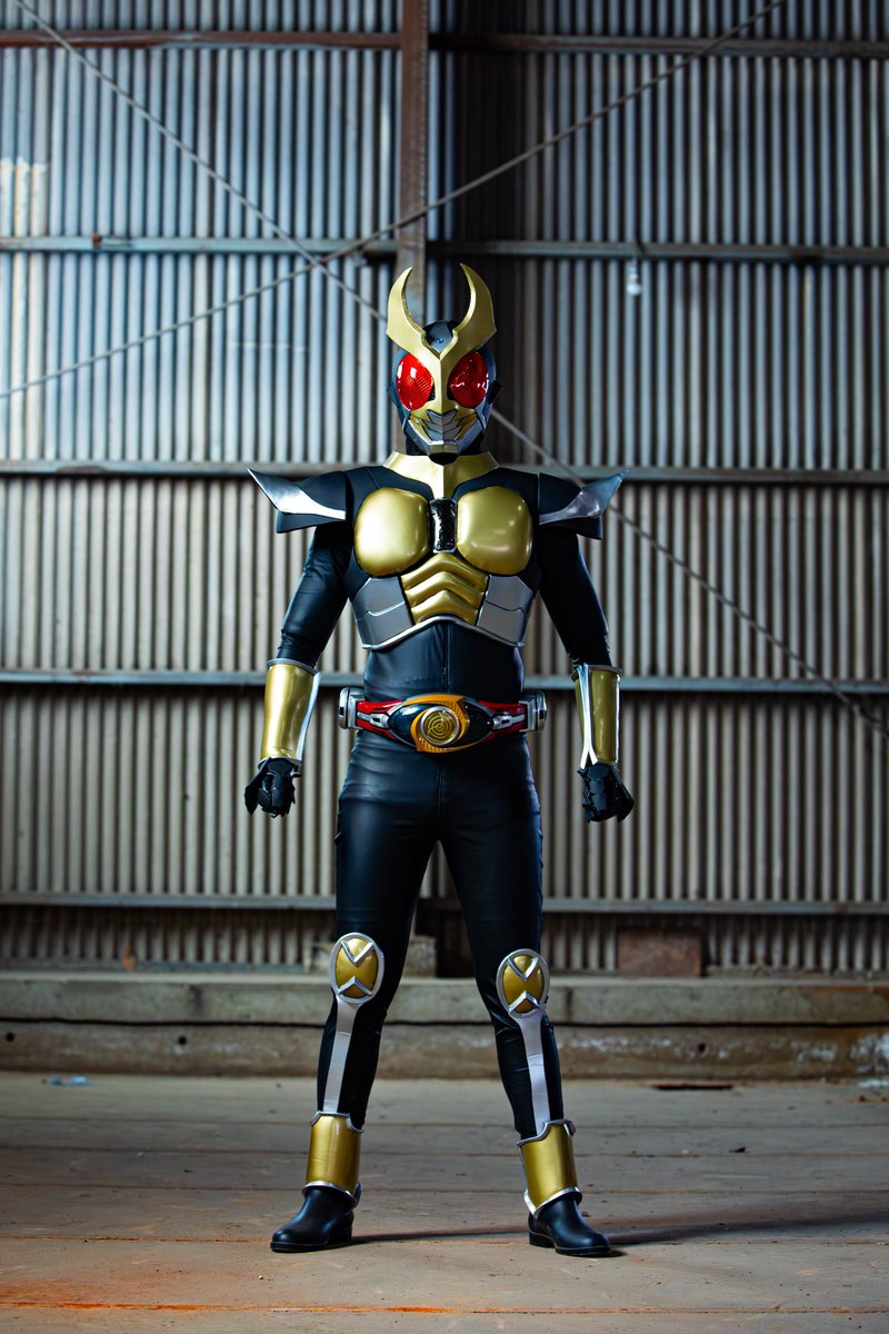 COSPLAY】 仮面ライダーアギト 身長:195cm 体重:95kg パンチ力:7t