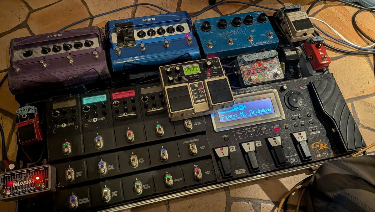 大塚にて飲酒しながらエフェクター試走会最高の時間過ごした。謎の魔