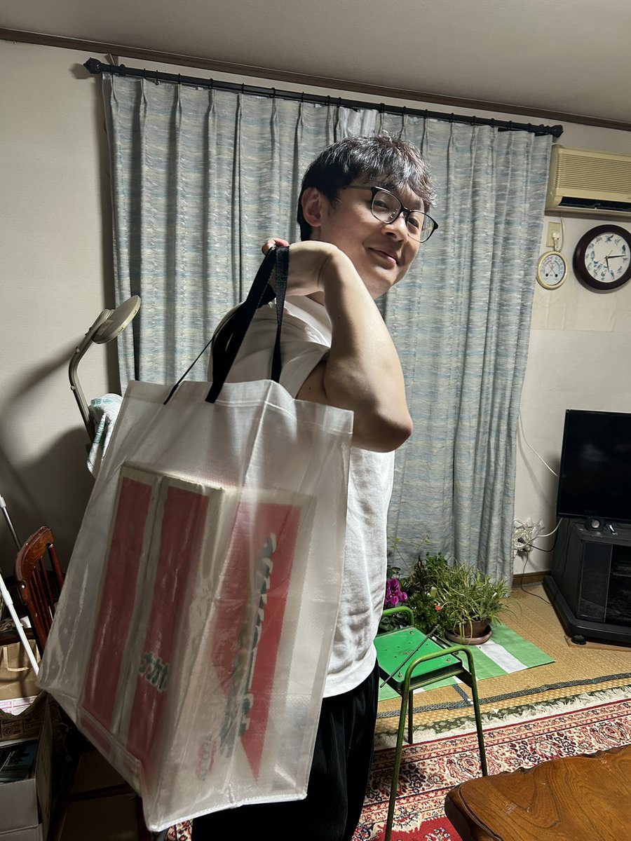 yoshimasa0517 レトロガチャガチャ愛好会 #レッツゴーよしまさ 会長