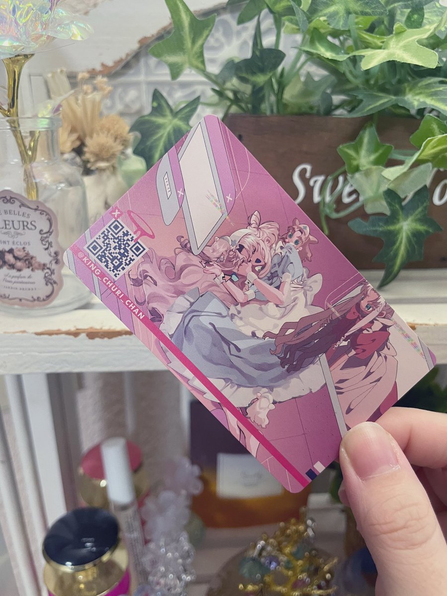 名刺が届いておりました❣️デザインはありあ❣️めちゃくちゃかわい