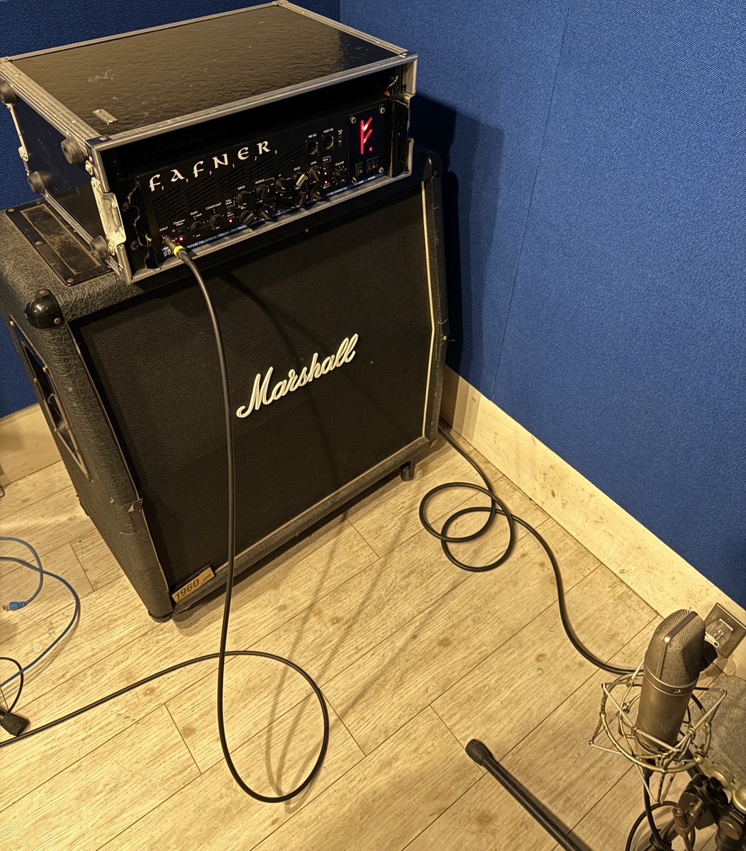 アディメンバー Fender PB'78(くらい)＋重めブリッジ SUMO STOMP