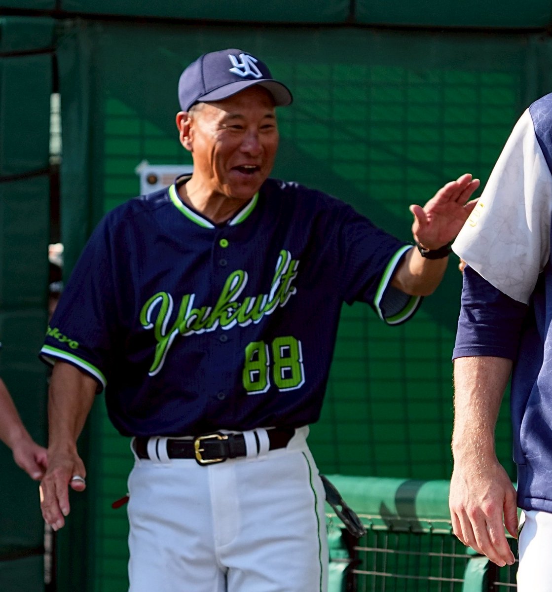 池山隆寛監督 初勝利です オープン戦初戦 良いスタートを切れました