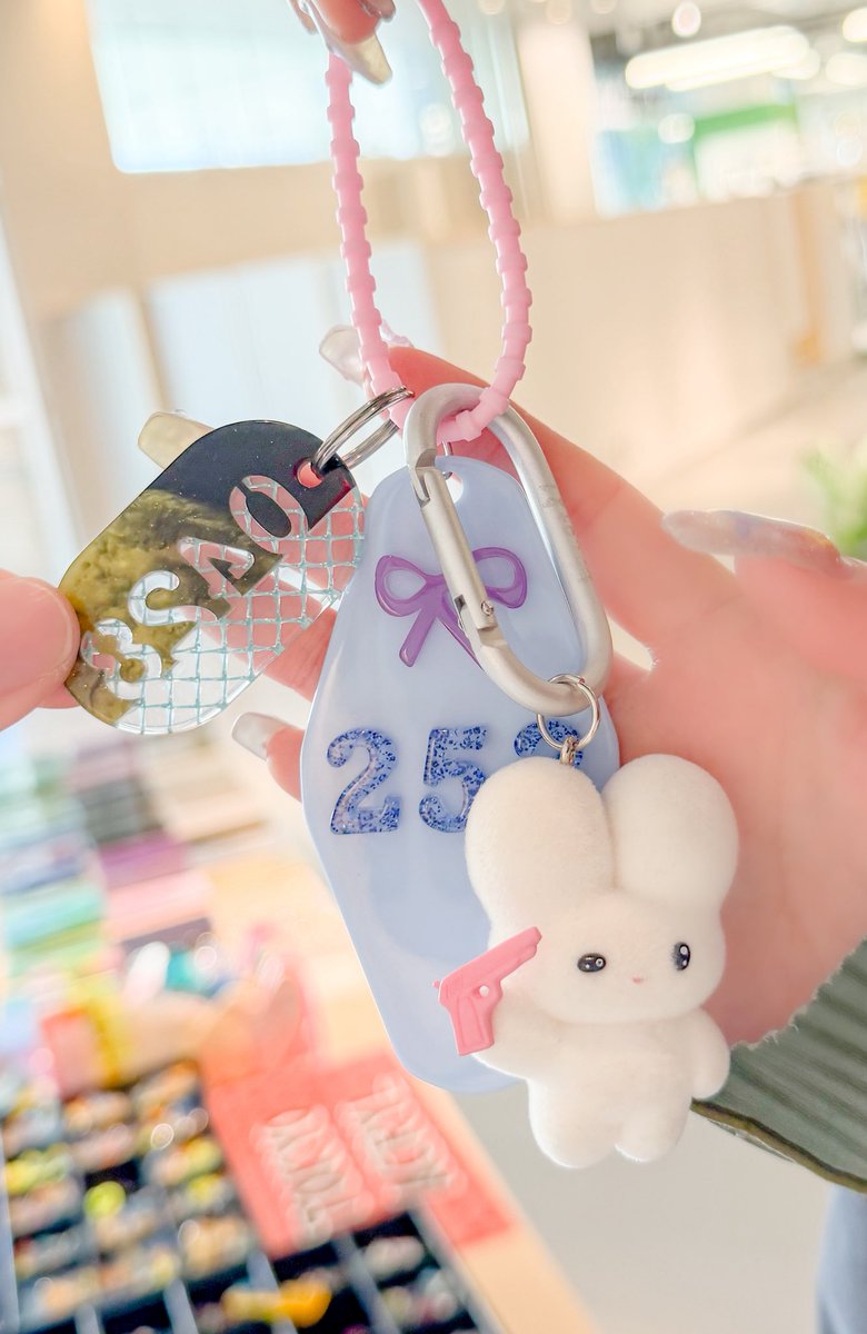 Post by TOKYO ACRYL(有限会社三幸) on X: じゃらじゃら！