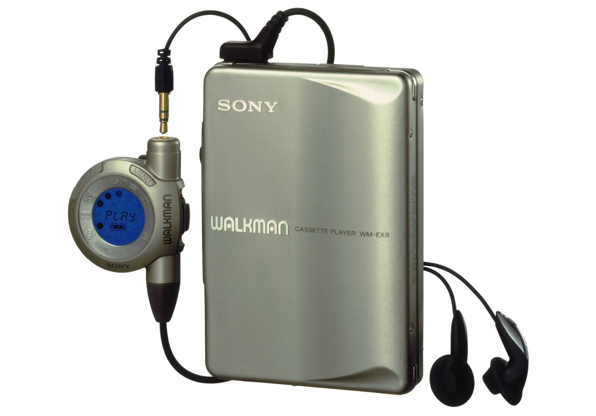 私が初めて担当したウォークマンは、カセットウォークマンのWM-EX9です