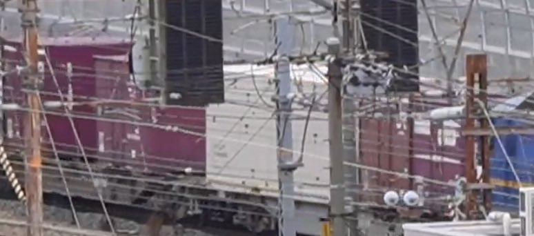 1072レ 11:03吹田到着 JOT UV54A-38000(新南陽→宇都宮) NX UM14A-8007