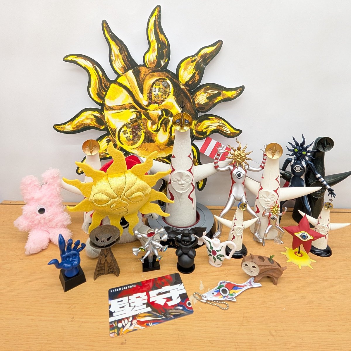 1911226 ↓ 2026226 本日は岡本太郎さんの115回目の誕生日であります