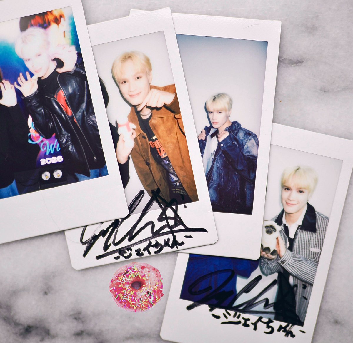 今回のファンミをチェキと共に振り返り②✨ サインのジが上手になり