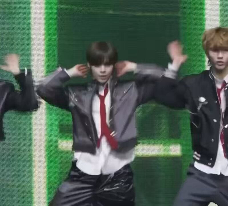 ええJJくんデビューしたの？？？？？やばい 貢ぐ先が 出来てしまうかも