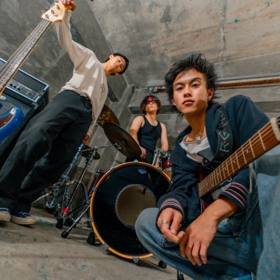 新しいCDを出します。 】 the奥歯's 会場限定シングル「Iと太陽」 11月