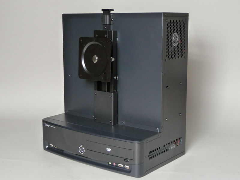 液晶一体型PCを自作できるケース3R SYSTEM「Ldorado」フォトレビュー