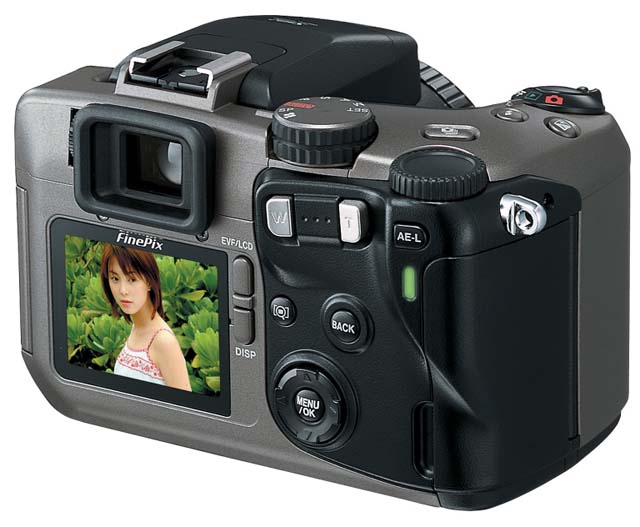 富士フイルム、光学6倍ズーム搭載デジタルカメラ「FinePix S602」